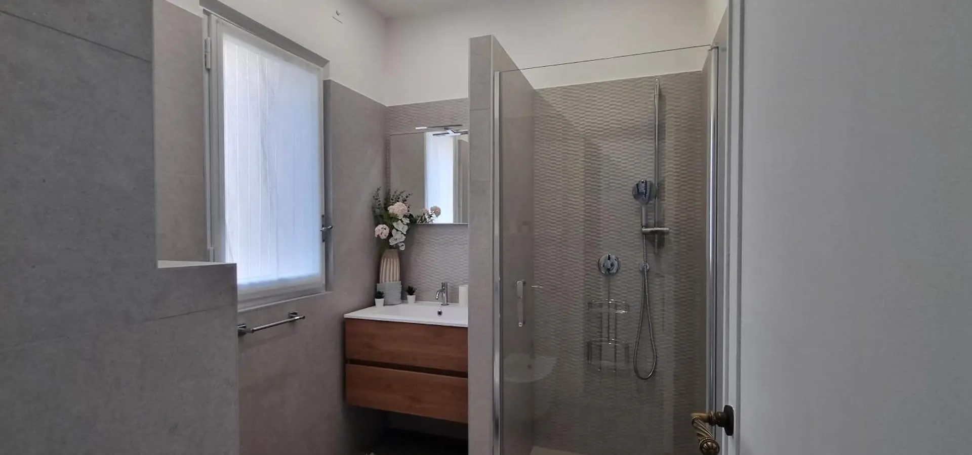 Joivy Contemporary 1-Bed Apt Near Duomo Di Milano Italia